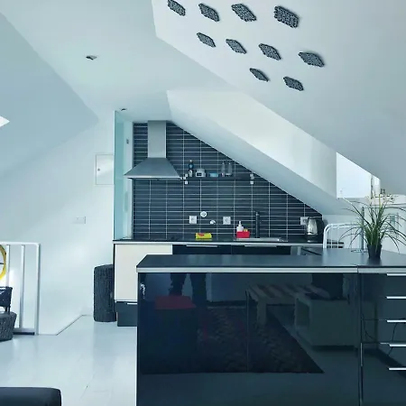 Duplex In Bairro Alto Appartamento *