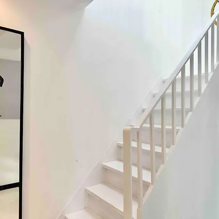 Duplex In Bairro Alto דירה ליסבון